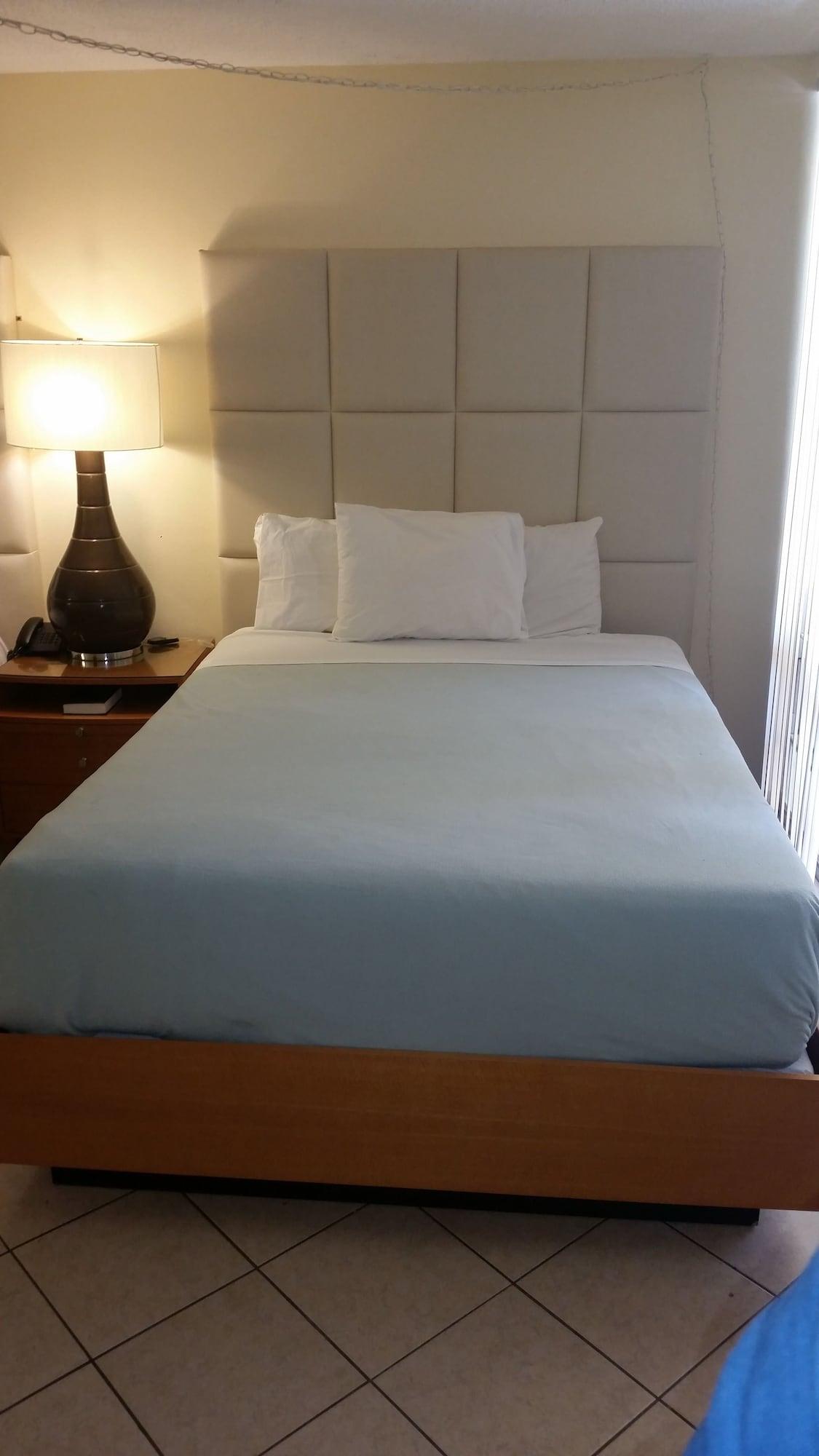 Ocean Mile Hotel Fort Lauderdale Bagian luar foto